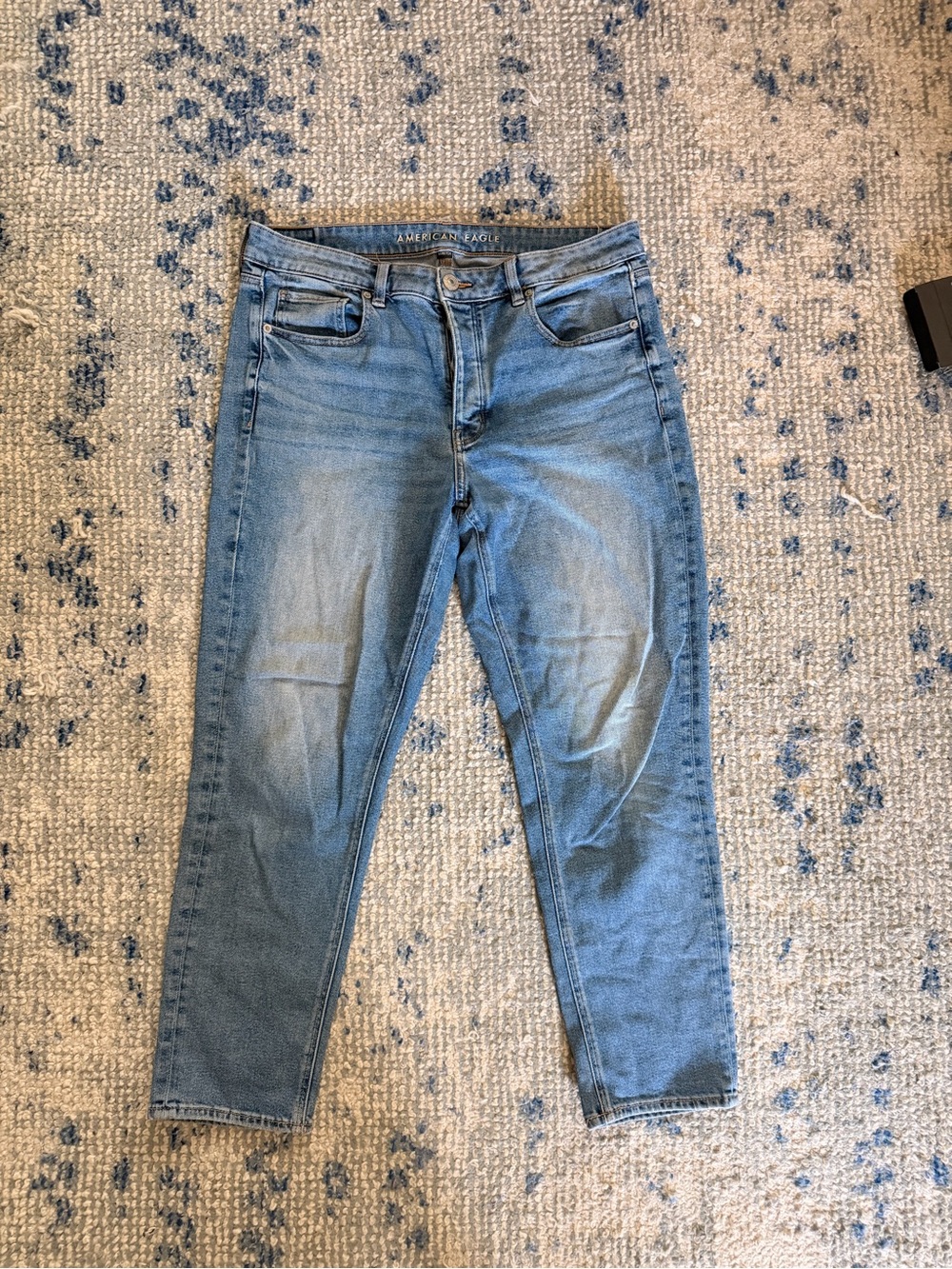 American Eagle Outfitters Men’s Slim Straight Jeans in Light Blue Wash